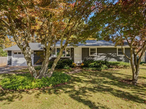 84 Camp Street, Middletown, CT 06457