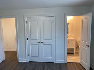 719 Crabb Ave #5, Rockville, MD 20850