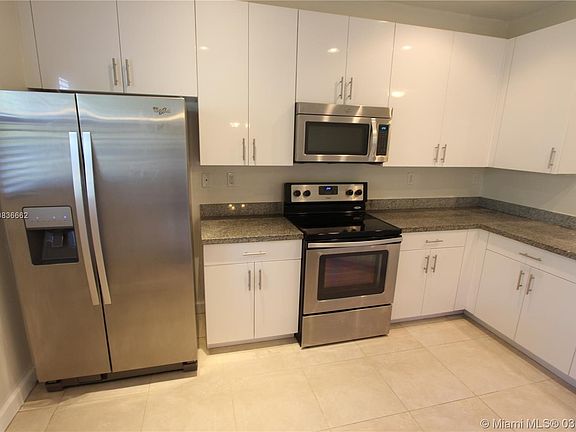 5th image of 309 NE 194th Ln #309