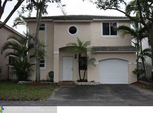 9973 NW 9th Ct, Plantation, FL 33324