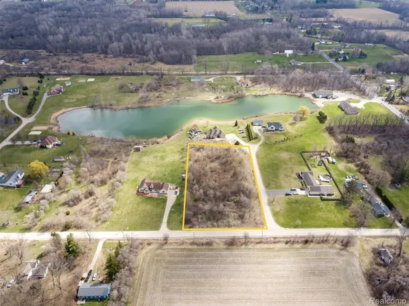 9005 Cheri Ln, Ypsilanti, MI 48197