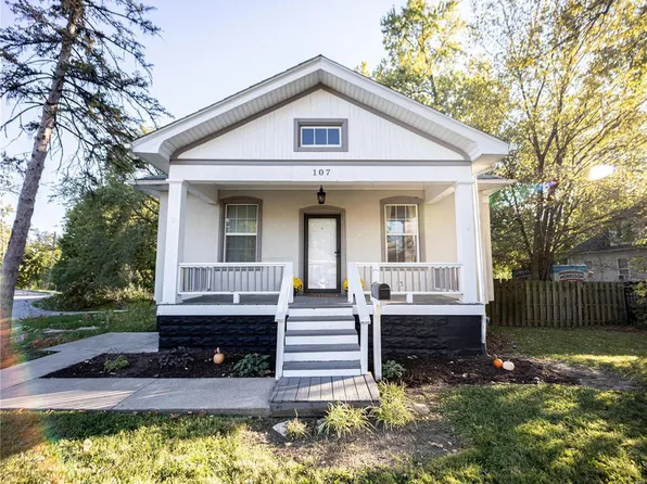 107 W Elm St, Alton, IL 62002
