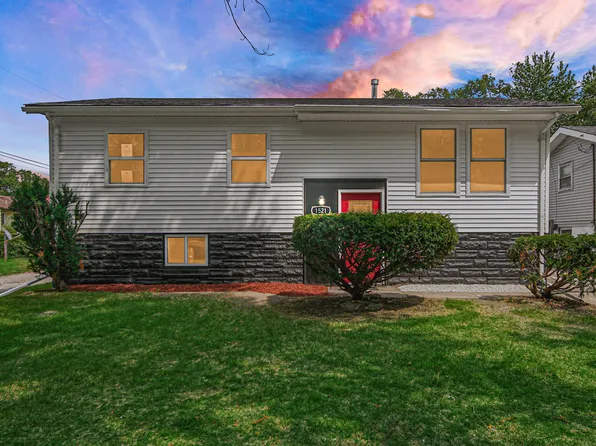 1521 Whitcomb St, Gary, IN 46404