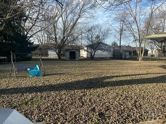 2nd image of 7640 Rosewood Dr
