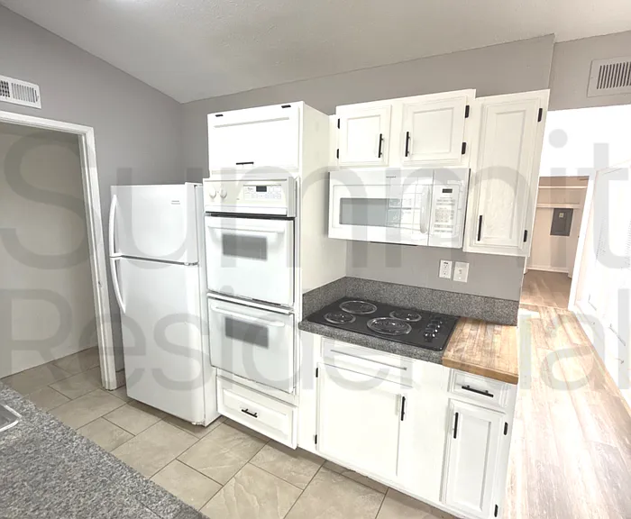 6078 Dooley Dr — Photo 11