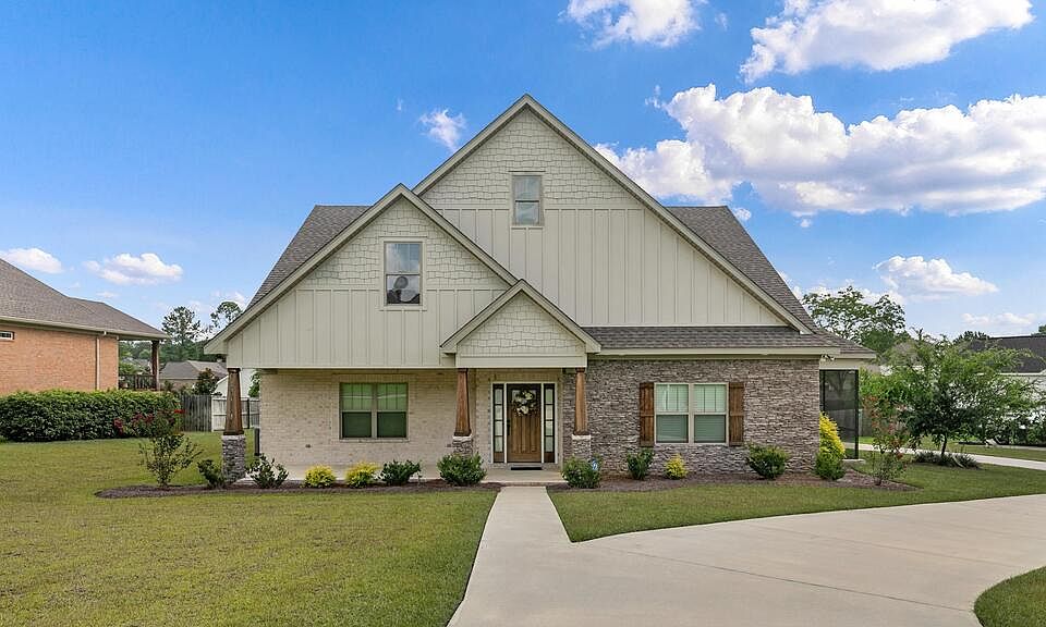 1st image of 408 Oakwood