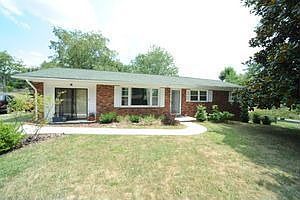 Home for Sale in Weaverville, North Carolina $170,000