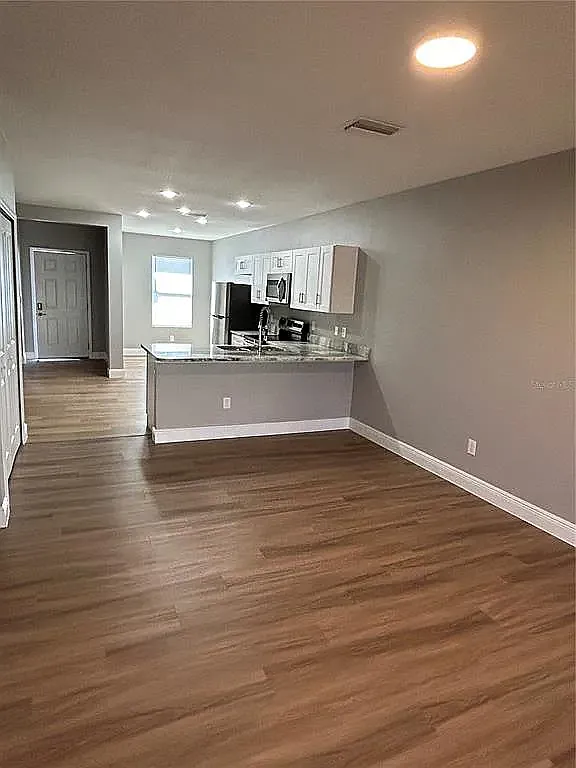 3 bed, 1112 sqft, $1,700 — Photo 4