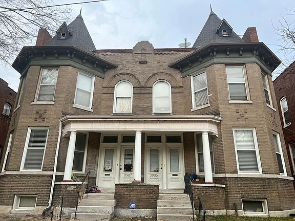 2nd image of 3907 Botanical Ave APT A