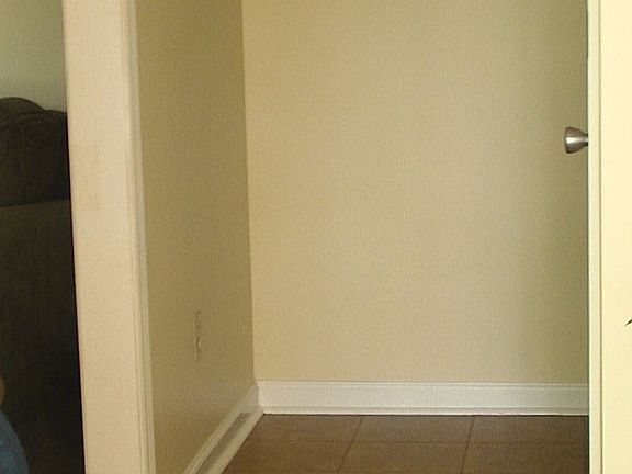 New earth toned tiled entrance