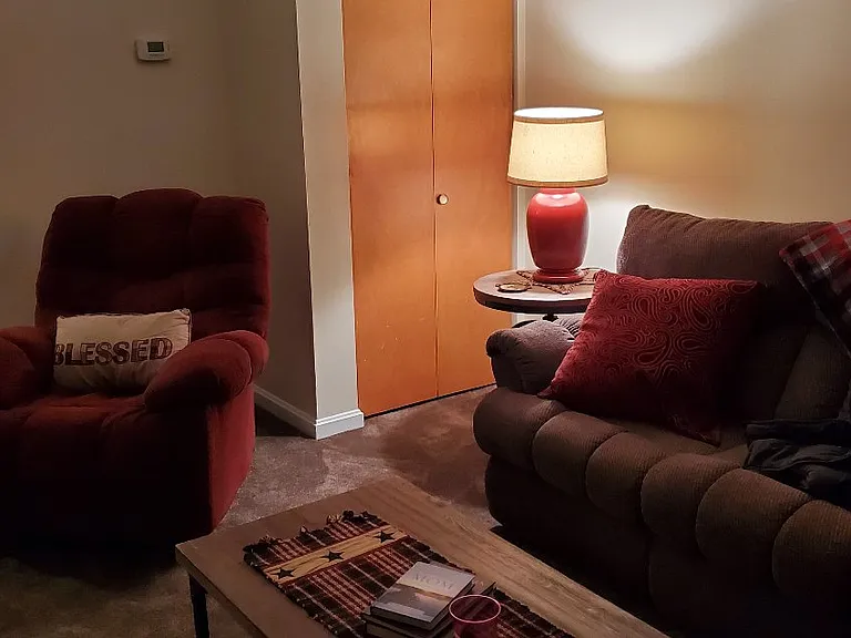 905 Rhue Haus Ln #201 — Photo 2