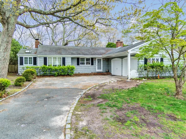 https://photos.zillowstatic.com/fp/53d41cda0011903cef193810daa7c284-p_e.webp