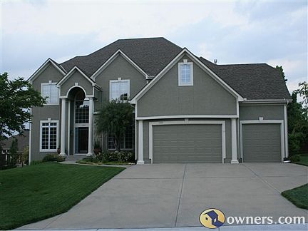 2nd image of 1220 SW Coachlight Dr