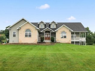 40174 105th St, Genoa City, WI 53128