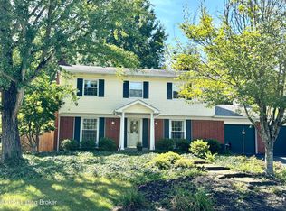 10400 Foxboro Dr, Louisville, KY 40223
