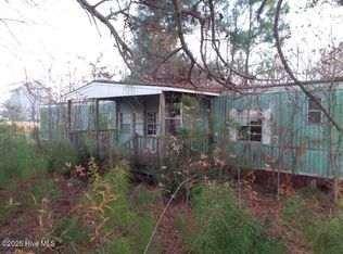 401 S Maple St, Oak City, NC 27857