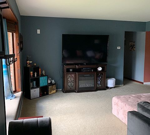 5th image of 8885 Crown St