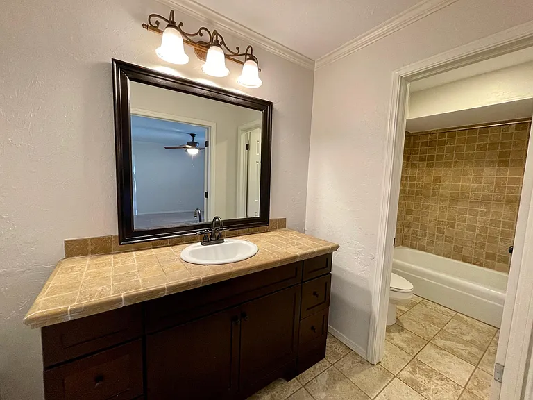 505 Pepperdine Ave — Photo 7