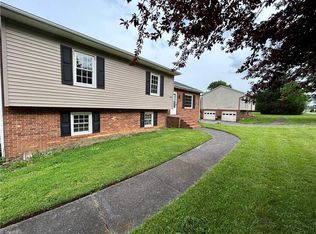 5295 Belews Creek Rd, Walkertown, NC 27051