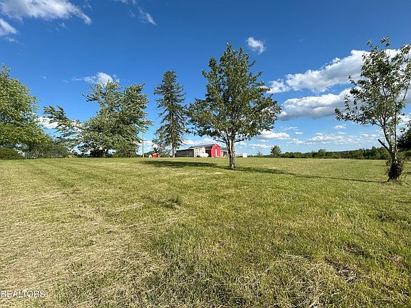 27th image of 1038 Newton Ln