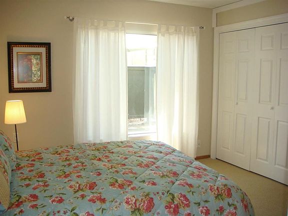 5th image of 2061 Pine Knoll Dr Unit 6