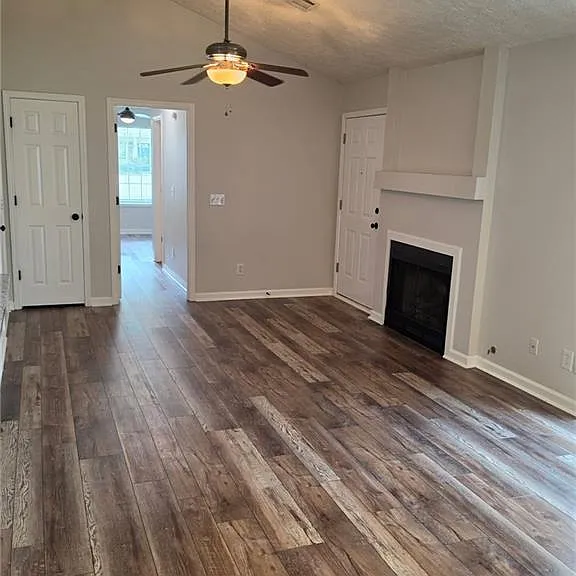 2736 Highland Rdg NW — Photo 2