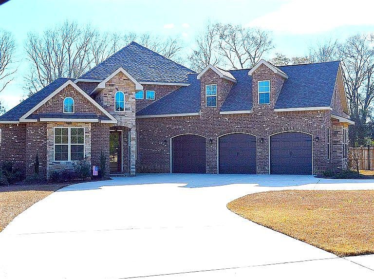 1st image of 105 Stonegate Trl