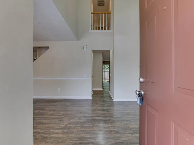 1133 Lady Ashley Dr #1 — Photo 5