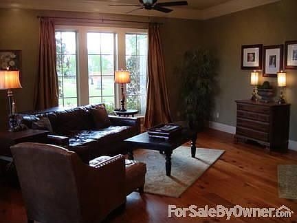 4th image of 106 Brundage Ln