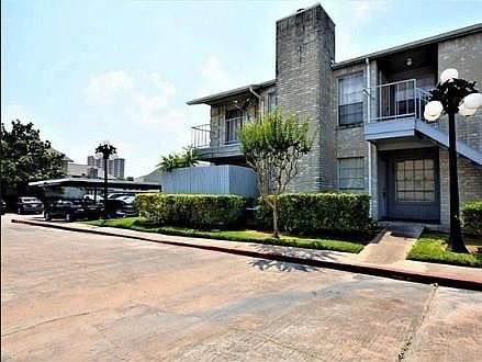 1st image of 7400 Bellerive Dr APT 706