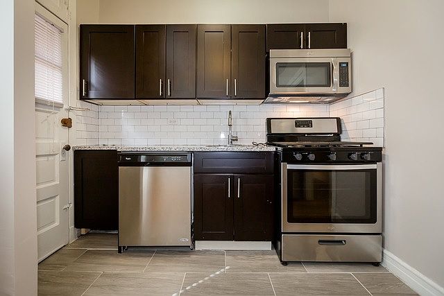 2nd image of 1437 W Lunt Ave APT 2N