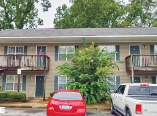 118 Hazelwood Ct, Greenwood, SC 29649