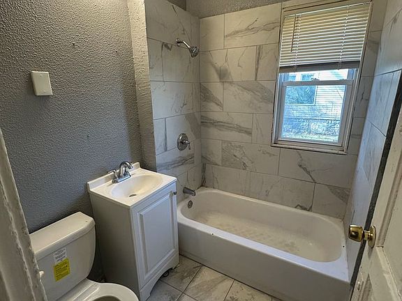 5th image of 2721-2723 N 20th St #2721