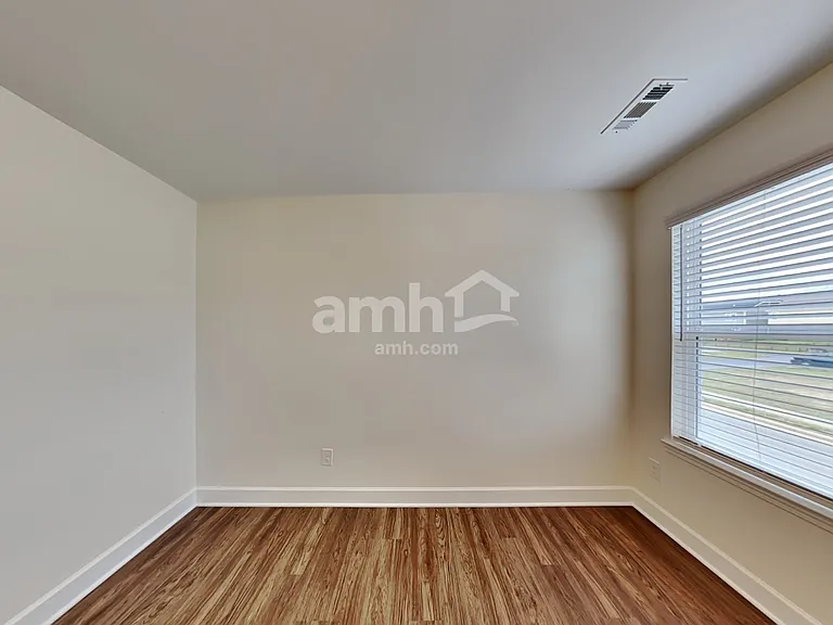 5068 Trailwater Dr — Photo 15