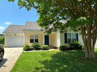 2004 Taras Trace Dr, Statesville, NC 28625