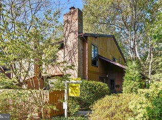 11966 Greywing Ct, Reston, VA 20191