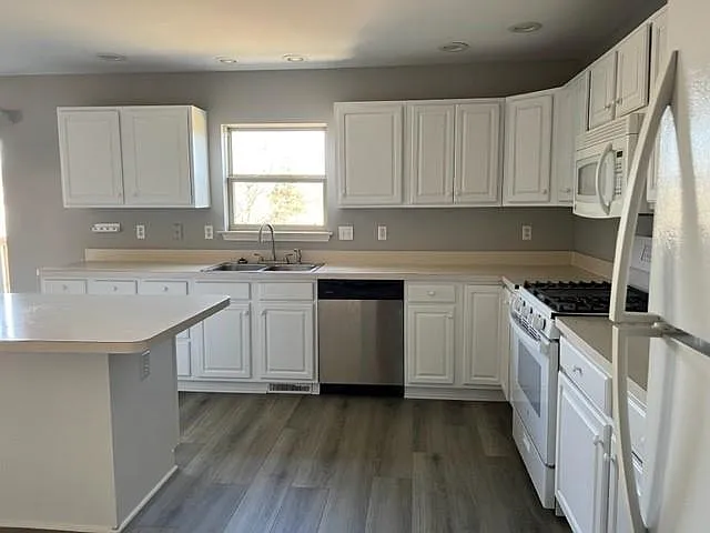 2654 Northridge Ct — Photo 9