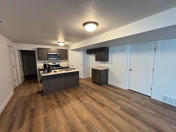 4th image of 658 N Butte Ln #1
