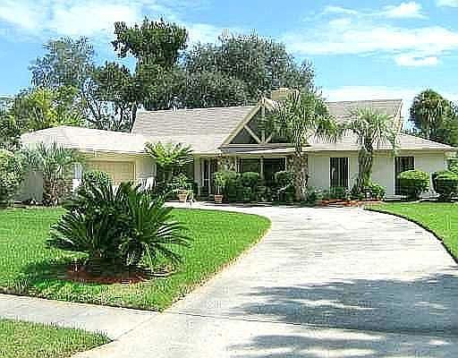1st image of 110 Coveridge Ln
