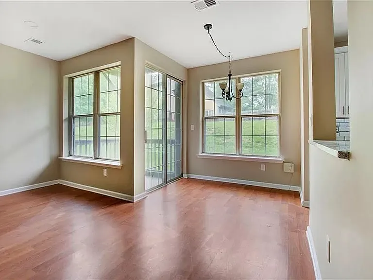 3151 Cypress Ct — Photo 2