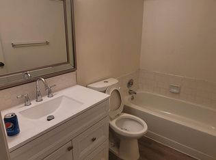 144 Alamos Ave #102, Clovis, CA 93612