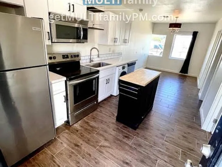 1402 E McKinley St #B — Photo 2
