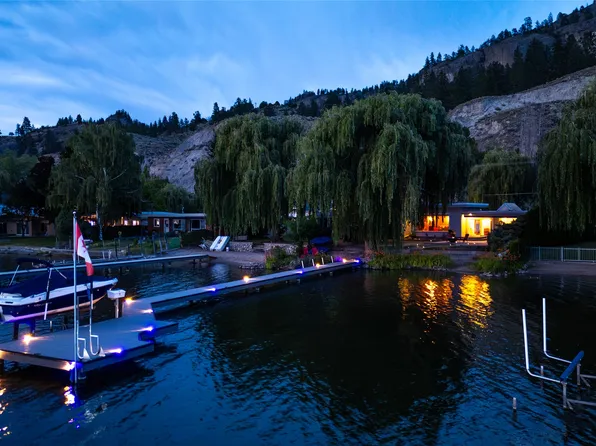 4589 Lakeside Rd, Penticton, BC V2A 8W4