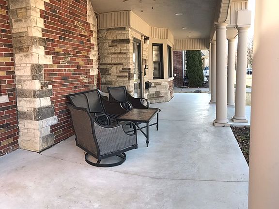 4th image of 6850 Oakman Blvd