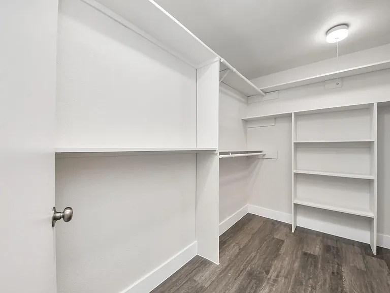 15423 Ridingwood Dr — Photo 28