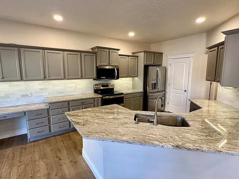 2025 W Marten Creek Dr — Photo 2