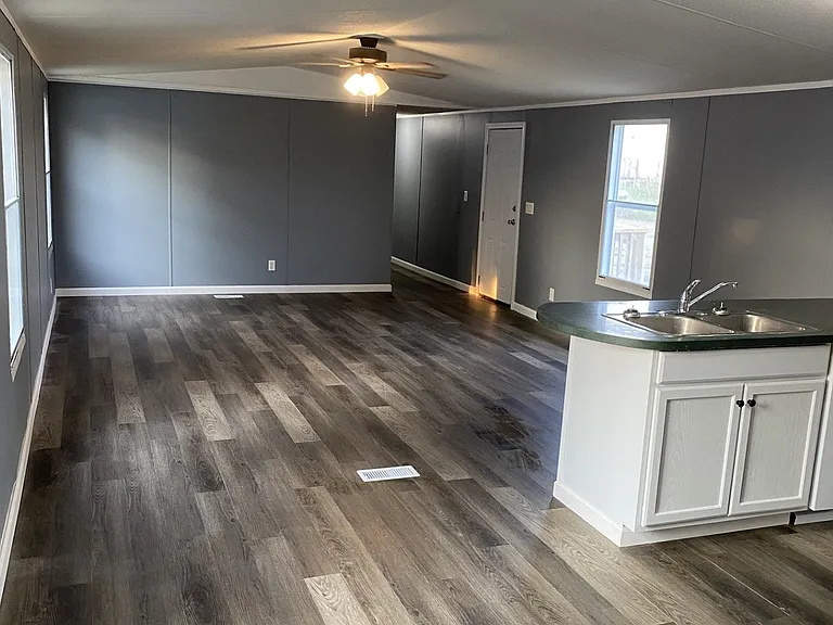205 Burnett Chapel Ln — Photo 3