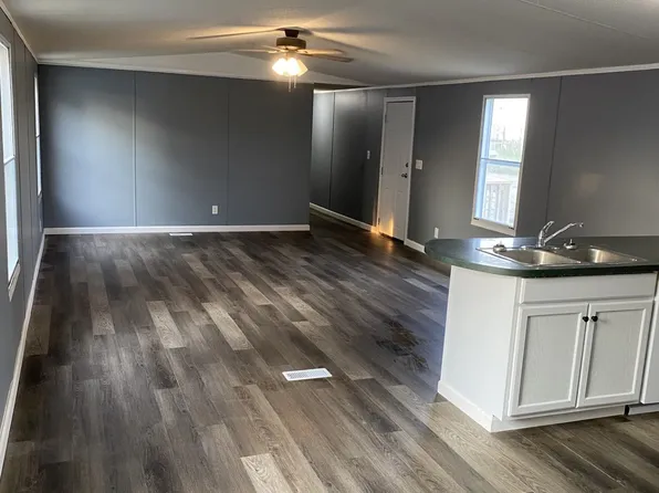 205 Burnett Chapel Ln, Greeneville, TN 37743