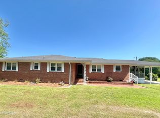 6862 Stagecoach Rd, Elm City, NC 27822