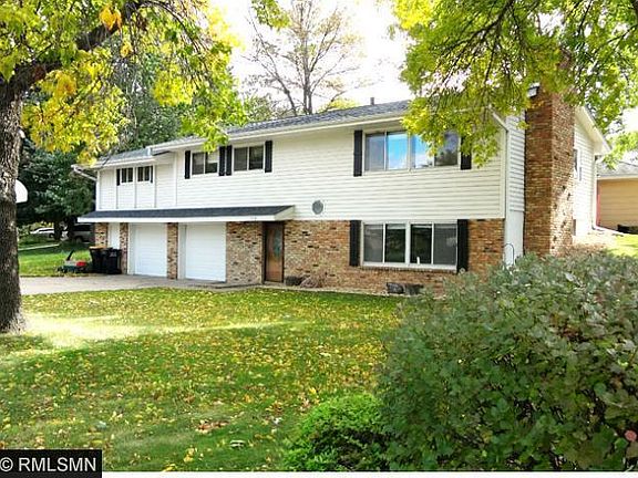 3rd image of 1710 Shakopee Ave E